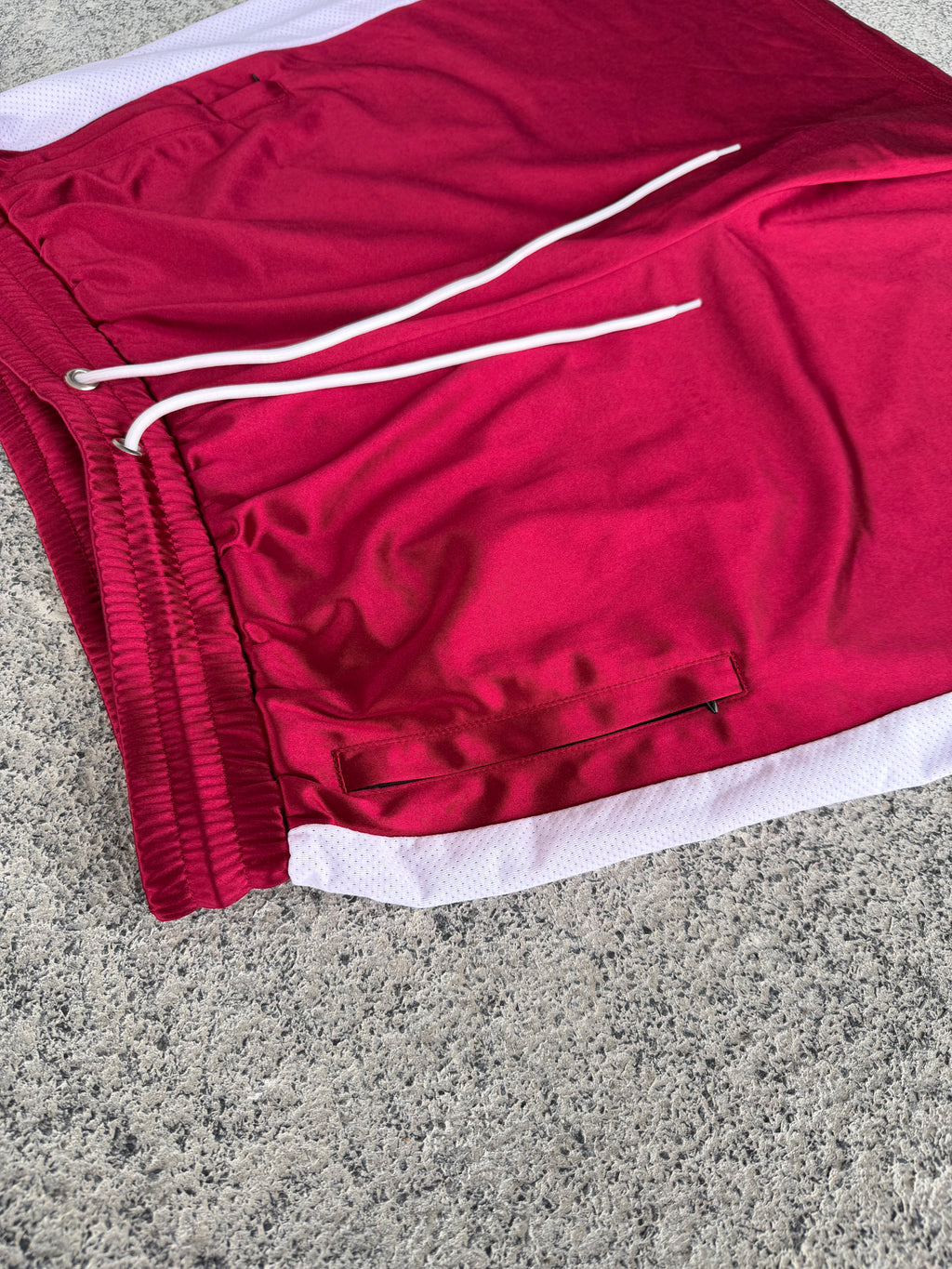 BORDEAUX MESH SHORTS