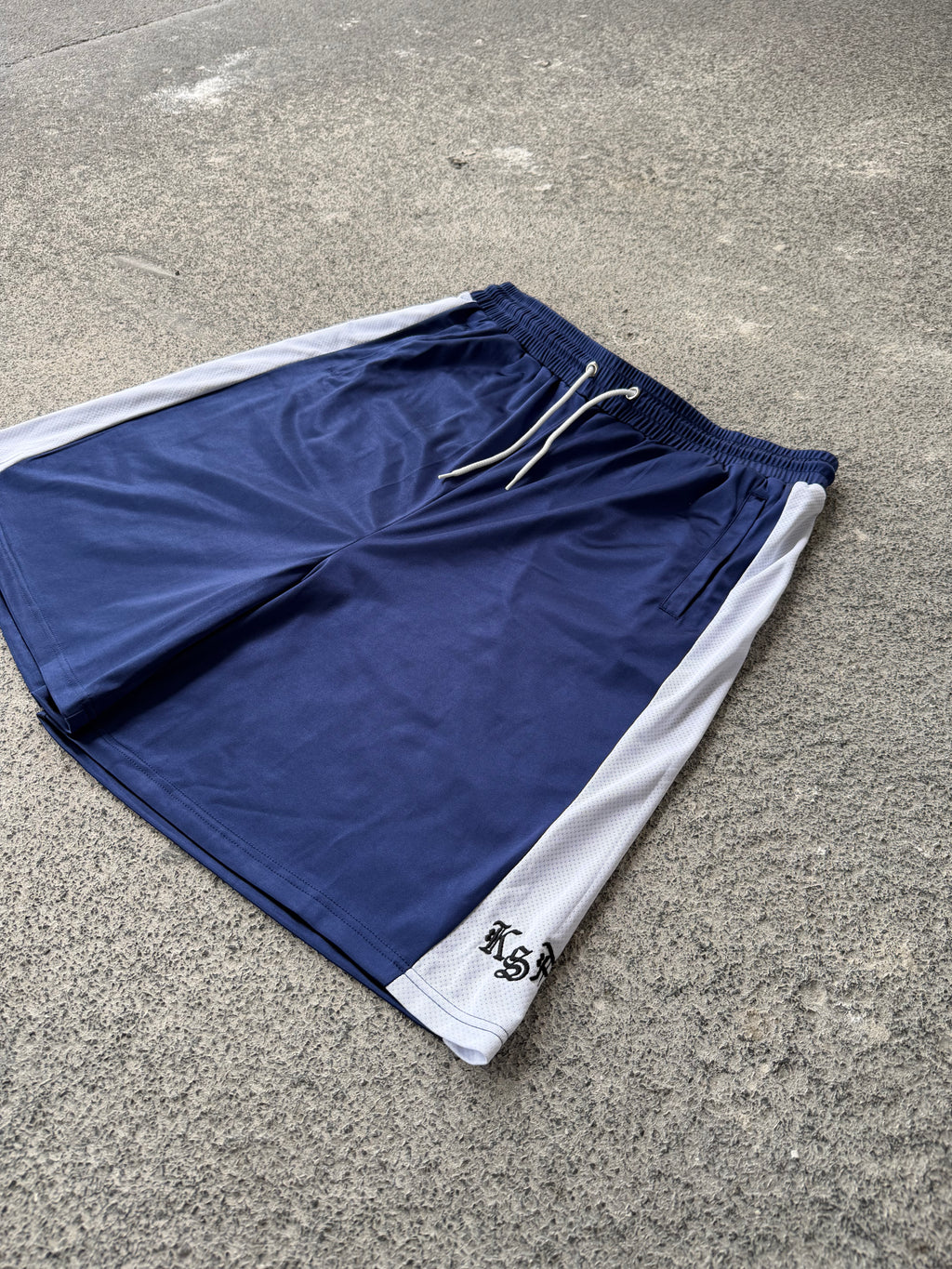 NAVY MESH SHORTS